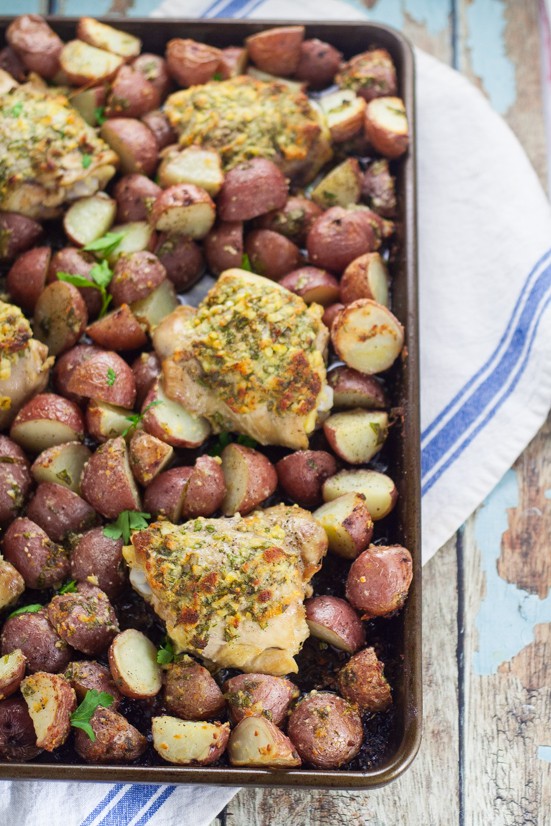 One Pan Garlic Roasted Chicken and Potatoes The Gracious Wife
