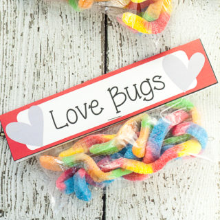 Free Printable Gummy Worm Valentines for kids - Free Gummy Worm Valentine Printables that are easy to put together and perfect for kids to hand out at their school Valentine's Day party.