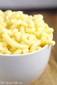 Mac and Cheese without Flour! - An easy, creamy mac and cheese recipe that makes a great side dish recipe or dinner recipe idea, made without flour or 