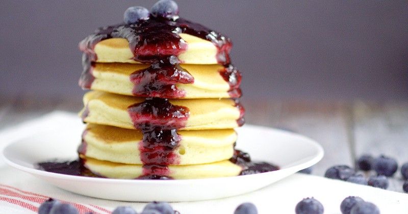 Blueberry Maple Syrup - Dress up your pancakes with this sweet and sticky recipe with fresh blueberries and an added hint of the traditional maple flavor. Mmmm. Super yummy breakfast idea!
