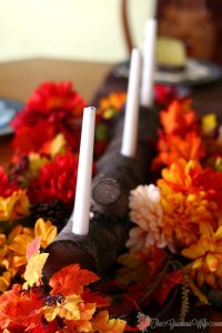 Rustic Thanksgiving Tablescape - Make your Thanksgiving table super special with these rustic DIY Thanksgiving table decorations for your home. Plus DIY wood slice place cards. Love it!