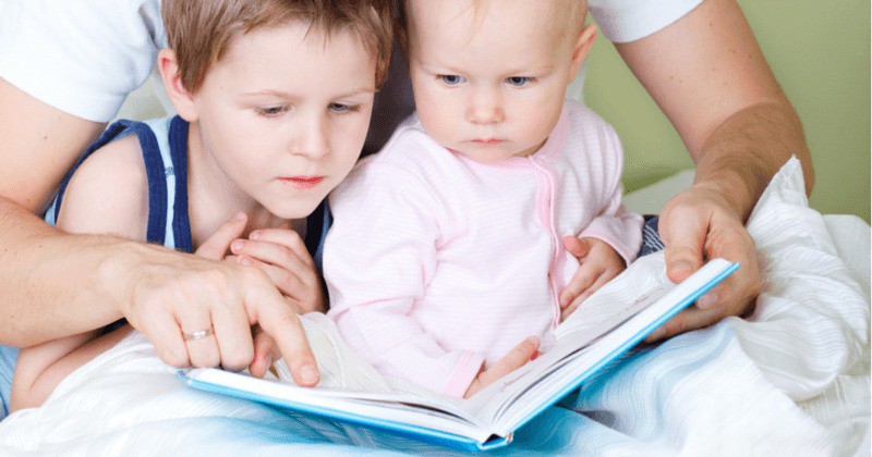 Best Books for Preschoolers- A list of the very best books for preschoolers. #parenting #kids #KidsActivities From TheGraciousWife.com