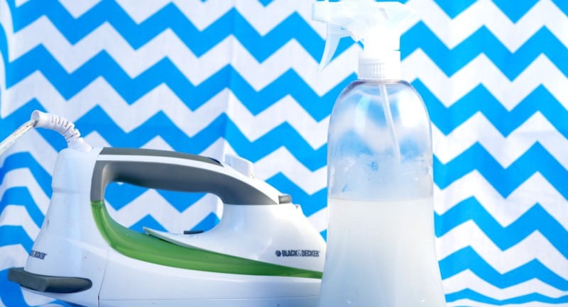 Homemade Ironing Starch - Did you know you can make your own DIY spray starch for ironing with just 2 simple ingredients? What an amazing life hack!