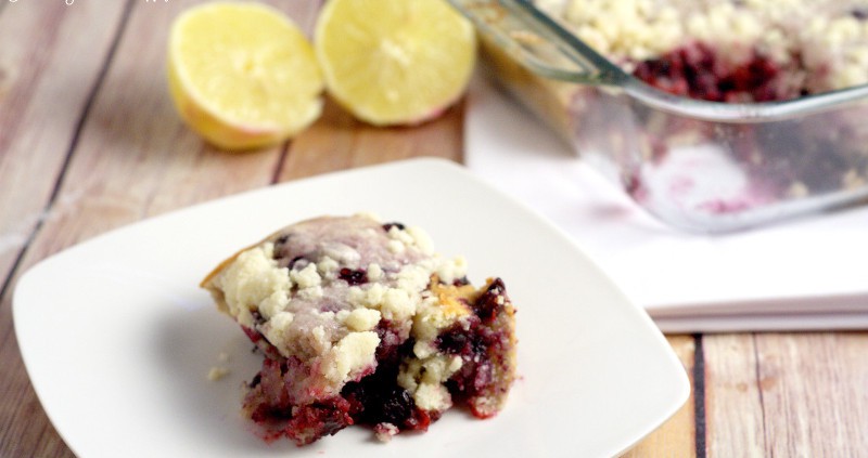 Blueberry Lemon Coffee Cake Recipe - a fresh blueberry and lemon sweet breakfast recipe idea that's great for a crowd.  It's quick and easy to prep and you can even make ahead and freeze.  I LOVE blueberries and lemons together. So tasty!