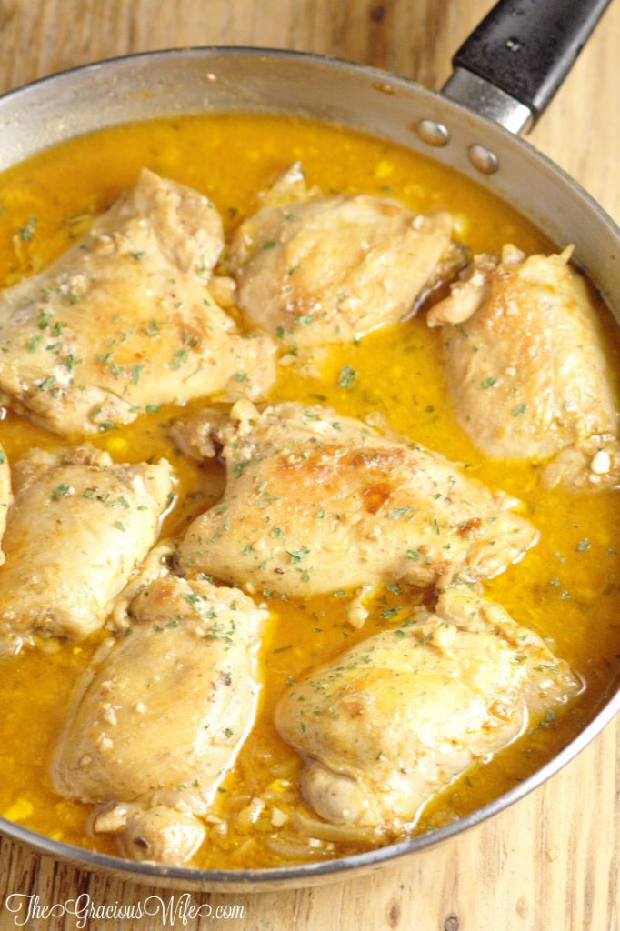 Skillet Chicken Thighs with Shallots in Red Wine Vinegar Sauce The