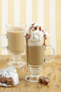 Homemade Rolos Coffee Creamer Recipe - Creamy chocolate and caramel come together in this homemade coffee creamer to make your morning breakfast coffee a real treat. A yummy, fun way to change up your morning coffee. Oh. My. Yum. Must try!