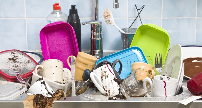 If you're cleaning for company, you absolutely MUST make sure these 11 commonly missed cleaning spots are tidied up and spotless! Helpful household cleaning tips and tricks