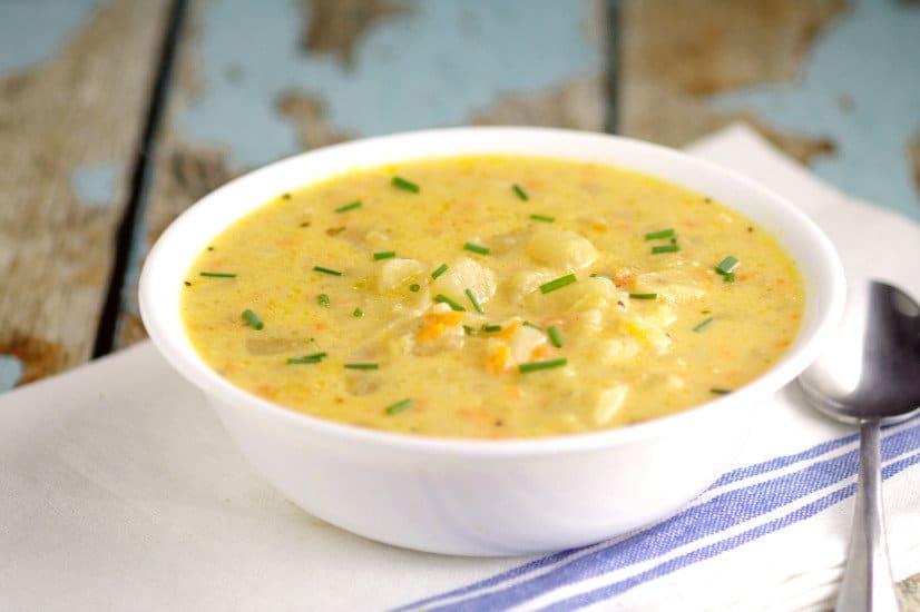 Crockpot Cheesy Potato Soup recipe is a warm classic potato soup recipe with tender potatoes, gooey cheese, and lots of creamy flavor. Serve with warm crusty bread for the perfect dinner. Mmm... Looks amazing!