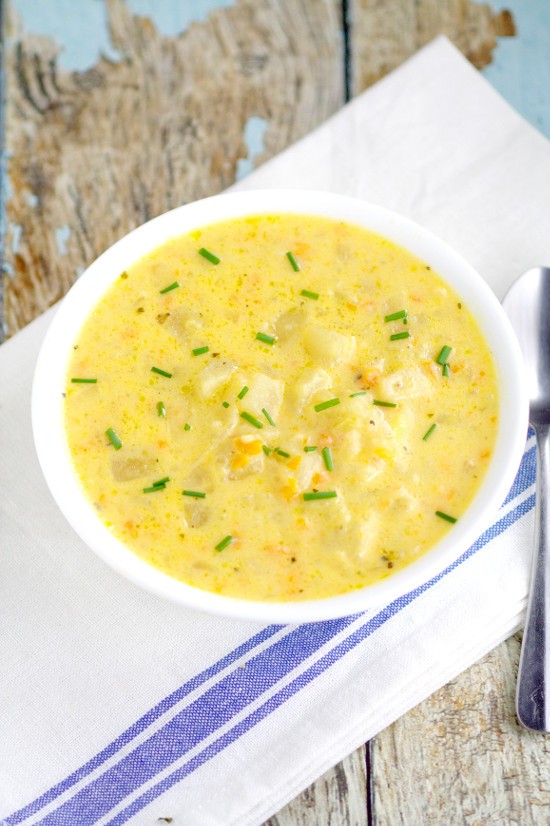 Crockpot Cheesy Potato Soup recipe is a warm classic potato soup recipe with tender potatoes, gooey cheese, and lots of creamy flavor. Serve with warm crusty bread for the perfect dinner. Mmm... Looks amazing!