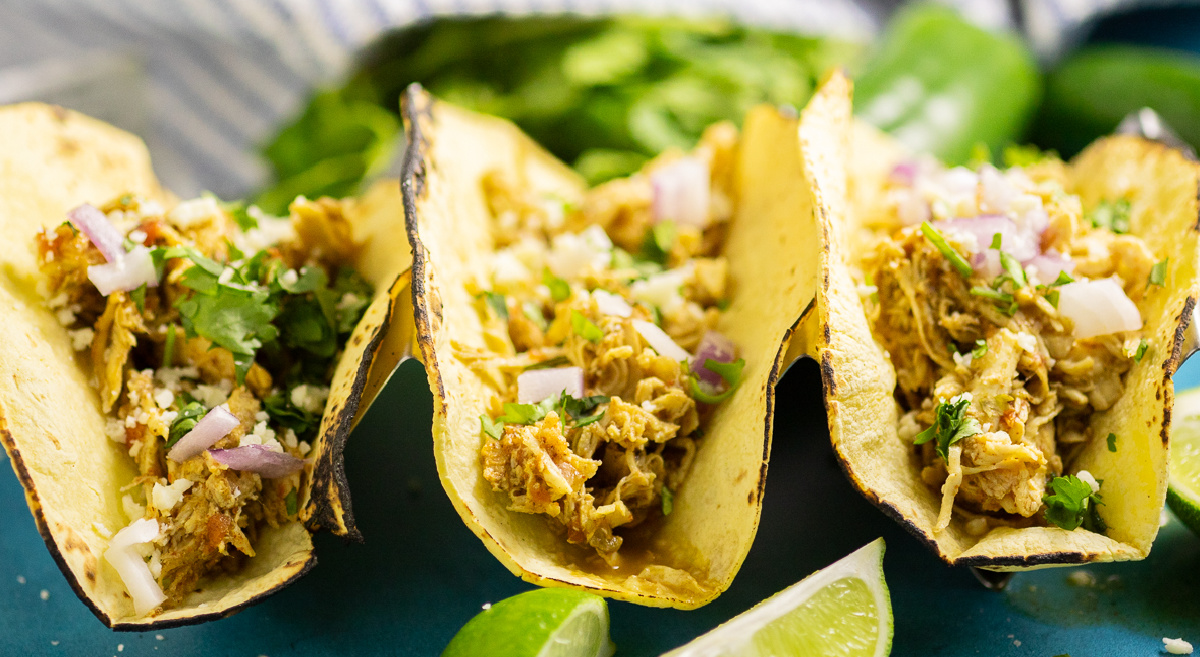 Crockpot Chicken Tacos – The Gracious Wife