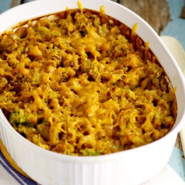 Creamy, cheesy, and cozy, this Cheesy Broccoli Stuffing Casserole with broccoli, stuffing, and LOTS of cheese is the perfect side to finish your meal! It's even great for Thanksgiving and the holidays! The perfect side dish recipe with vegetables.