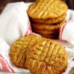 Warm and cozy, these Maple Cinnamon Cookies recipe have a crunchy outside from the crystallized maple syrup and a soft, chewy cookie inside. Must try for maple lovers! These sound like an amazing Christmas cookies recipe. Would be good for a Christmas cookie exchange too!