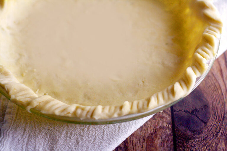 15 Pretty Ways to Finish Pie Crust Edges The Gracious Wife