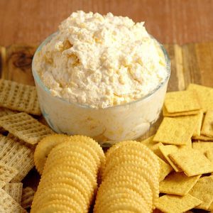 Ranch Cheddar Beer Dip - Perfect for a party and football games, this Ranch Cheddar Beer Dip has creamy ranch and cream cheese mixed with the bite of sharp cheddar and bitter beer to make an outstanding drool-worthy dip recipe! Super easy dip recipe and appetizer recipe, and super yummy too!