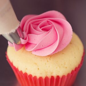 How to make easy Vanilla Buttercream Frosting for your favorite cupcakes and cakes. A quick, easy, and amazingly delicious Vanilla Buttercream Frosting recipe to perfectly top your favorite cake or cupcakes. Delicious! I looove buttercream!