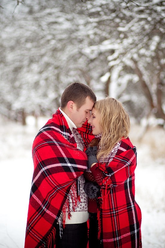 Winter Date Night Ideas.  Don't let the chilly weather put out your flames! Keep the fire burning and the romance alive with these 14 Winter Date Night Ideas! These are cute for Valentine's Day dates too! | marriage | love