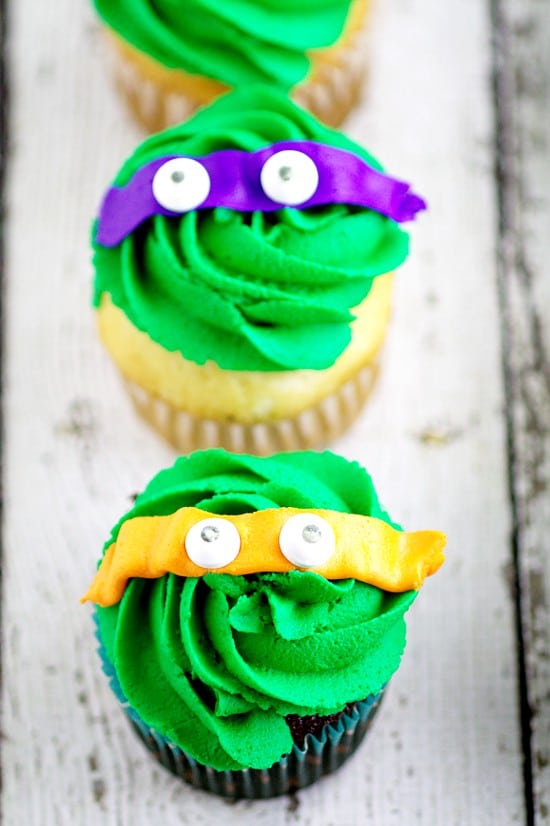 Teenage Mutant Ninja Turtles Cupcakes tutorial.  Make easy, fun, and adorable Teenage Mutant Ninja Turtles Cupcakes using your favorite cupcakes and buttercream. Turtle Power! OMG! My boys would love these!