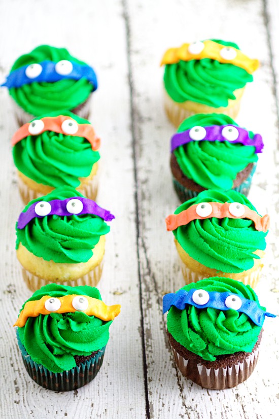 Teenage Mutant Ninja Turtles Cupcakes tutorial.  Make easy, fun, and adorable Teenage Mutant Ninja Turtles Cupcakes using your favorite cupcakes and buttercream. Turtle Power! OMG! My boys would love these!