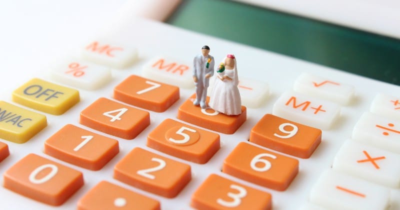 7 Ways to Prevent Finances from Ruining Your Marriage - Finances can be a real hot button in marriage.  Keep your finances and your relationship on track with these 7 Ways to Prevent Finances from Ruining Your Marriage. 