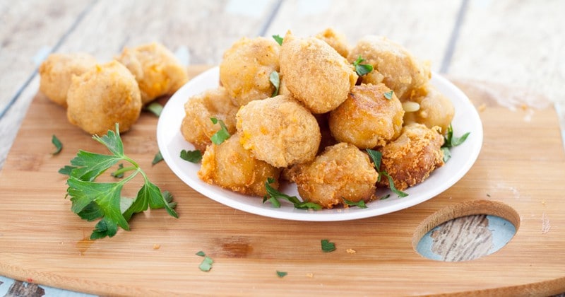 Deep Fried Cheese Bites recipe - Crispy, cheesy Deep Fried Cheese Bites in a flavorful beer batter make a perfect snack, appetizer, or even a side to your favorite burger. A cheese lover's dream! Love this for an easy appetizer recipe.