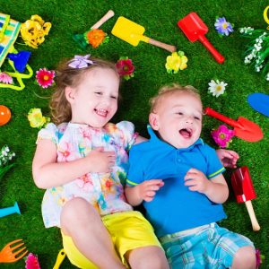 9 Tips for Including Kids in the Family Garden - Gardening isn't just for grown ups.  Get the kids involved in planning, planting, growing, and harvesting with these 9 Tips for Including Kids in the Family Garden. This makes a great Spring and Summer kids activity and will keep them busy when they're out of school!