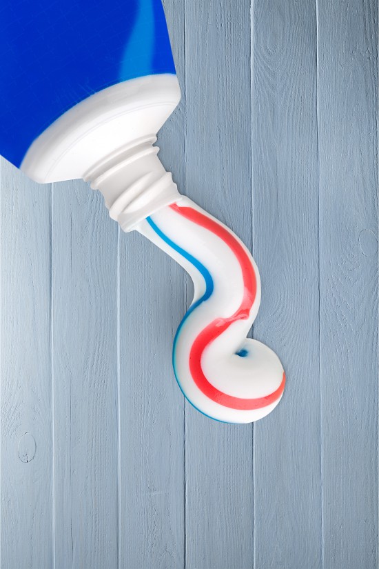 16 Unusual Uses for Toothpaste - Toothpaste isn't just for your mouth! Try these 16 amazing and unusual Uses for Toothpaste around your home to see how useful and effective it really is! Cleaning tips and hacks, around the home, and even beauty fixes, toothpaste does it all!