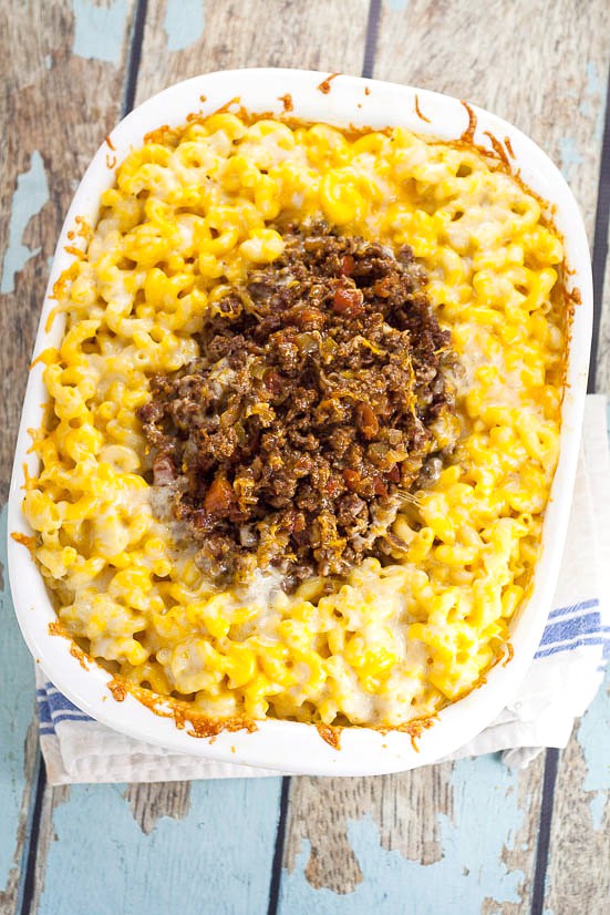 Sloppy Joe Mac and Cheese recipe makes a quick and easy family dinner recipe. Creamy, cheesy mac and cheese combined with tangy and sweet beef sloppy joe in this Sloppy Joe Mac and Cheese recipe to make an ultimate comfort food dinner. Oh. My. Yum! Fabulous!