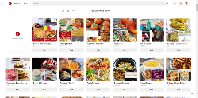 How to Organize Recipes with Pinterest - How to Organize Recipes with 10 easy tips and tricks - Make sure you can always find the recipe you need!  Learn your own favorite recipe organization tricks with these 10 easy ways to organize recipes! | organization 