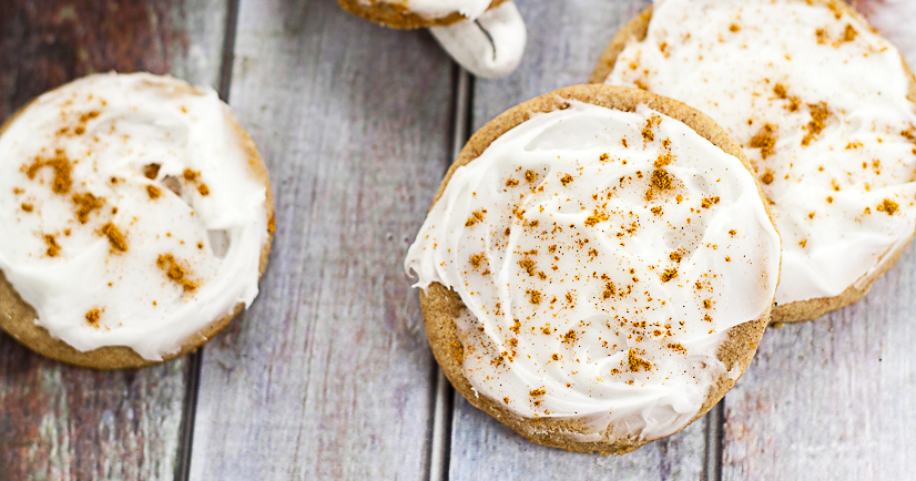 Spiced Sugar Cookies Recipe - Spiced Sugar Cookies recipe take your traditional sugar cookies and make them amazing with spicy cinnamon and nutmeg, topped with a creamy frosting and a sprinkle of cinnamon! These make such easy and yummy Christmas cookies! Perfect for a Christmas cookie exchange!