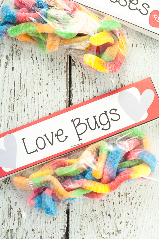 Free Printable Gummy Worm Valentines for kids - Free Gummy Worm Valentine Printables that are easy to put together and perfect for kids to hand out at their school Valentine's Day party.