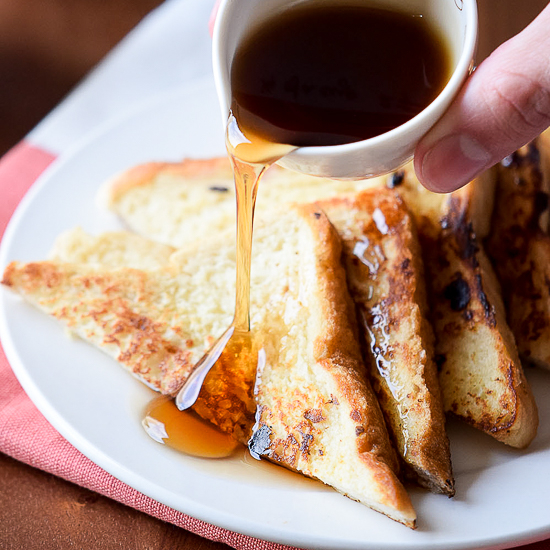 Country French Toast recipe - Classic Country French Toast recipe with simple ingredients is quick and easy to whip up and makes a perfect, yummy breakfast. Top with butter, maple syrup, whipped cream, or berries. Love french toast for an easy breakfast recipe that kids will love!