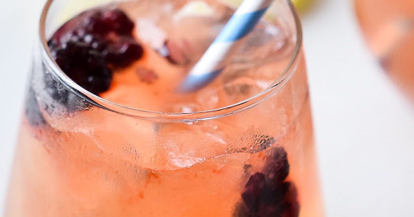Blackberry Lemon Spritzer Recipe - Fresh, a little sweet, and a lot of delicious, this tangy Blackberry Lemon Spritzer is perfect for all occasions and can be made into a mocktail or a cocktail. 