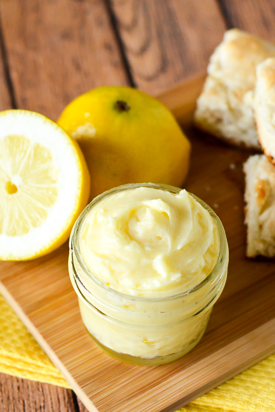 Lemon Butter Recipe - Sweet and tangy Lemon Butter goes perfectly on your favorite roll, biscuit, or scone for a refreshing and yummy treat. Make it in just 10 minutes with 5 ingredients! Easy compound butter recipe makes a great DIY gift idea too!!