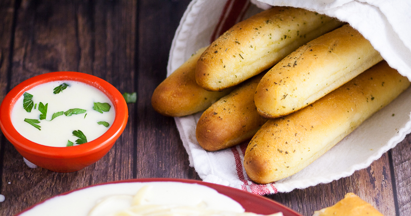 Creamy Homemade Alfredo Sauce Recipe - The Gracious Wife