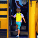 How to Make School Mornings Run Smooth - Make sure your school mornings are quick, easy, and stress-free, with these 8 simple tips for how to make school mornings run smooth! Parenting Tips 