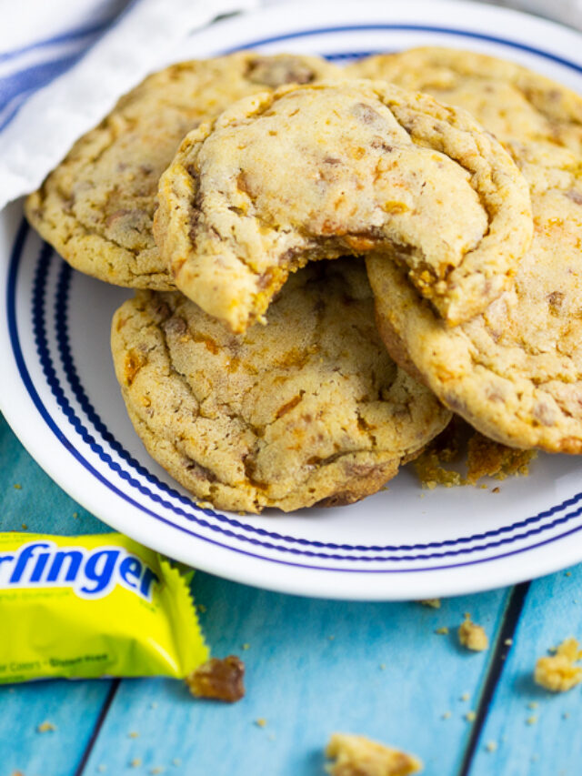Easy Butterfinger Christmas Cookies Chewy, Crispy, and Irresistible