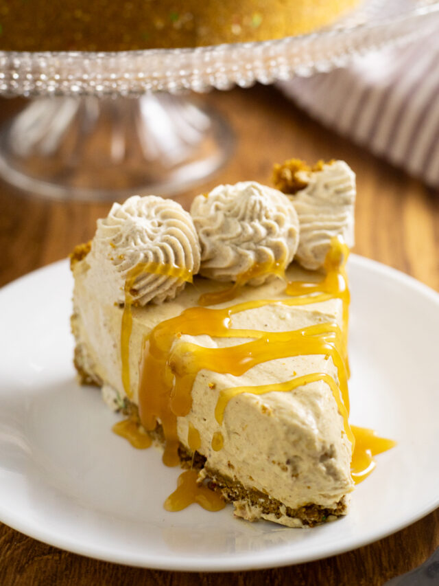 No-Bake Pumpkin Cheesecake with Gingersnap Crust and Cinnamon Cream